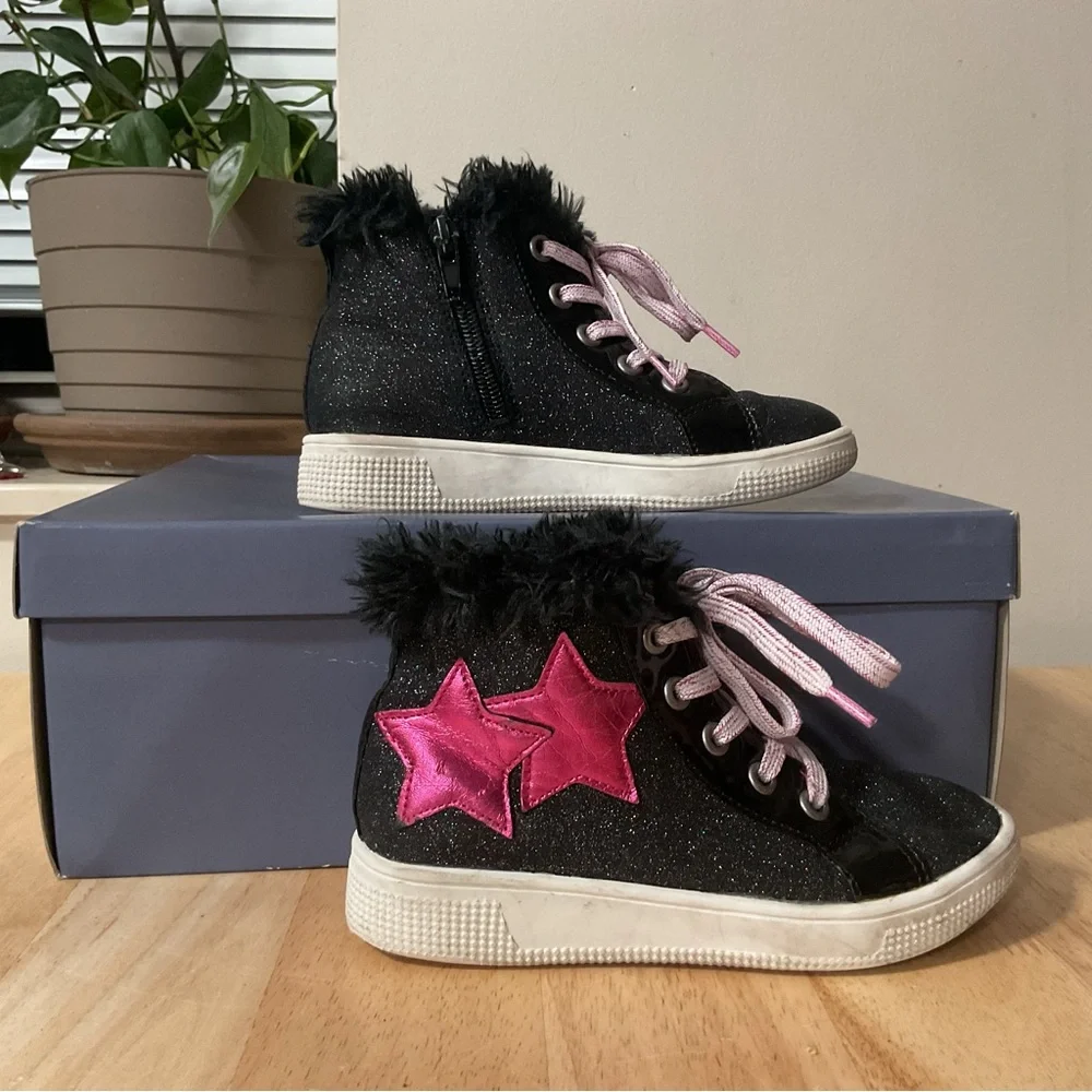 Mia Kids Little Girl's Berrynice Sneakers High Top Shoe Silver Pink Black Fur 12